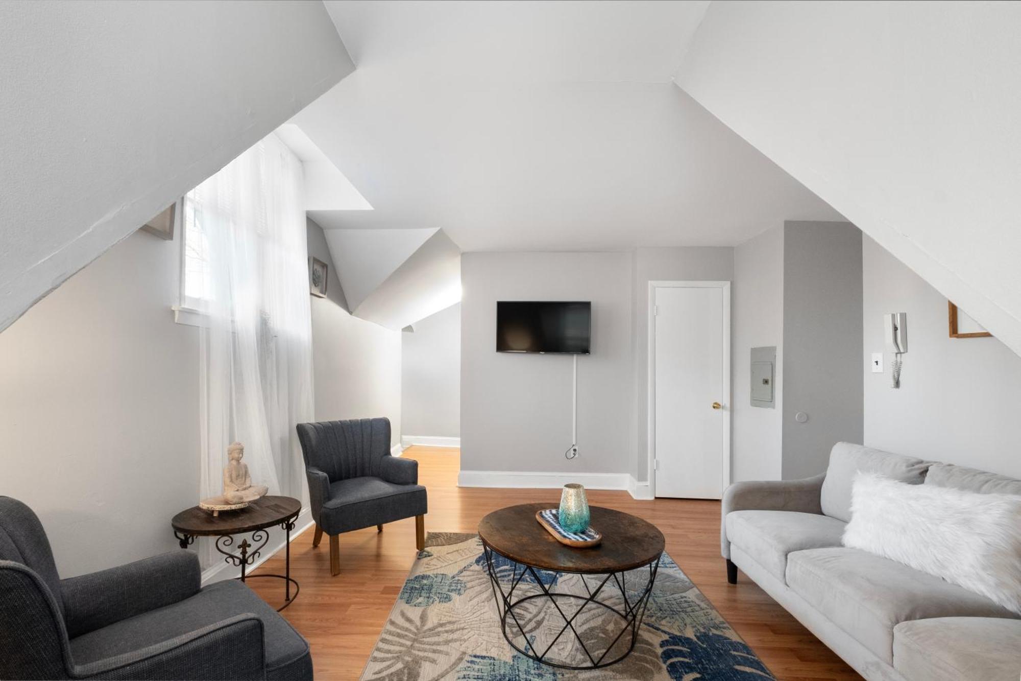Апартаменты Spacious 2Br In Univ City Филадельфия Экстерьер фото